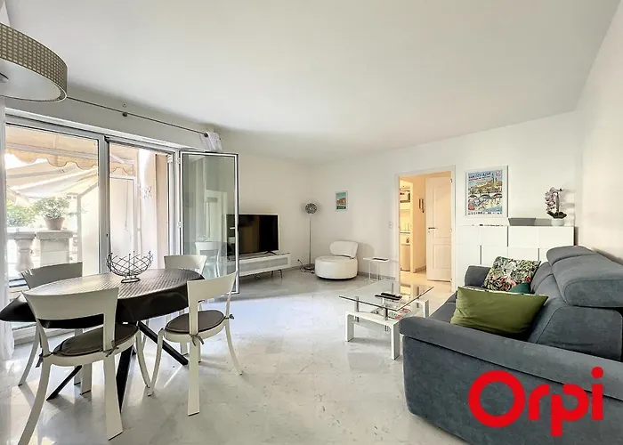 Proche Plages Avec Piscine, Sauna, Parking Et Climatisation - Fr-1-647-23 Appartement Menton