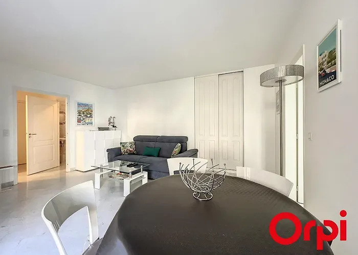 Proche Plages Avec Piscine, Sauna, Parking Et Climatisation - Fr-1-647-23 Appartement *