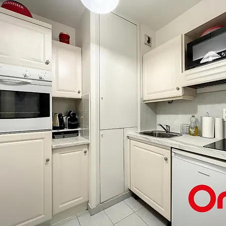 Proche Plages Avec Piscine, Sauna, Parking Et Climatisation - Fr-1-647-23 아파트