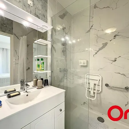 דירה Proche Plages Avec Piscine, Sauna, Parking Et Climatisation - Fr-1-647-23